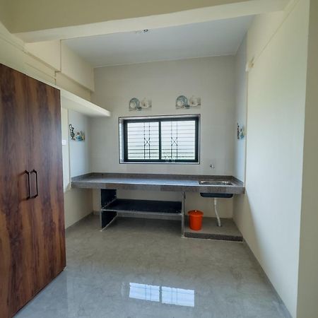 Punekar Bhavan Akalkot Kültér fotó