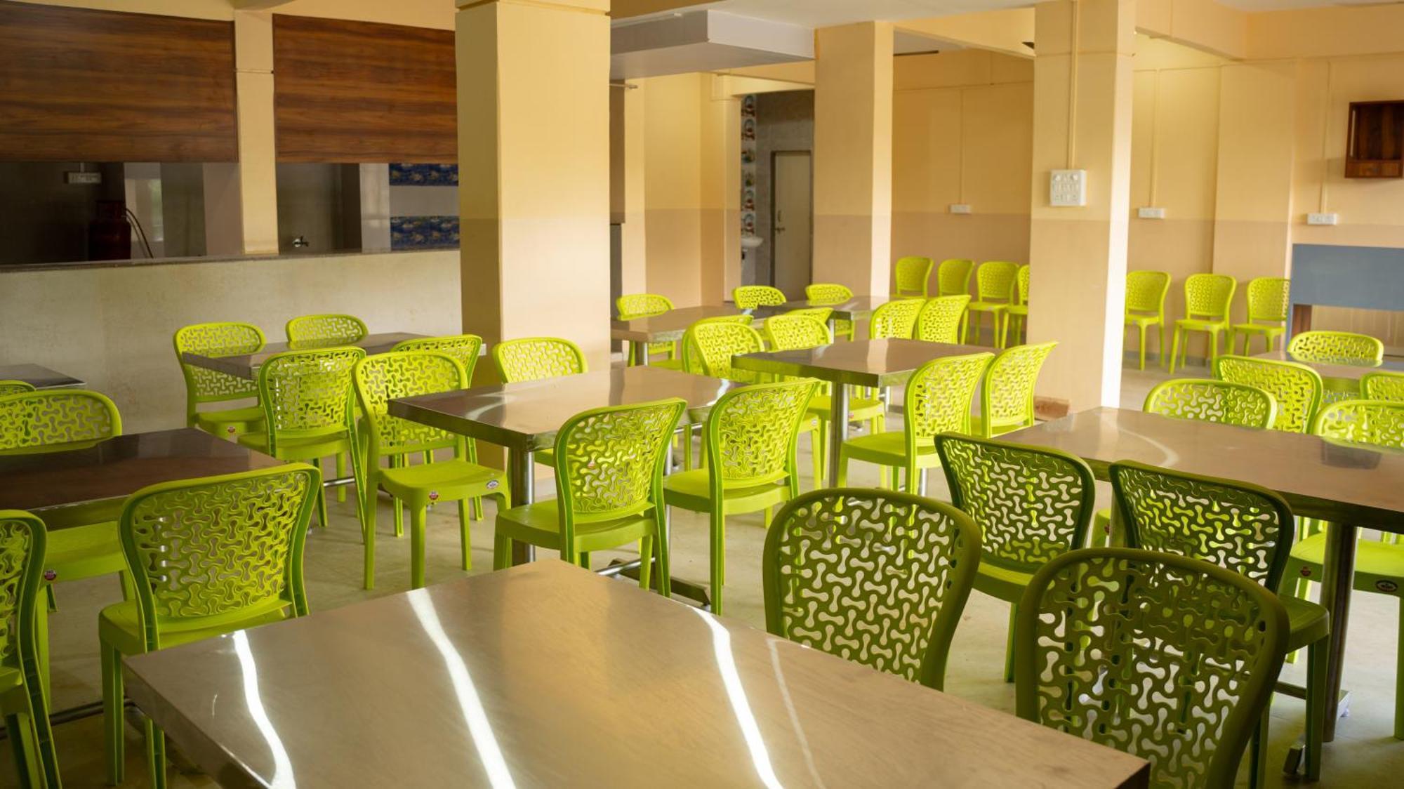 Punekar Bhavan Akalkot Kültér fotó